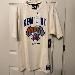 NWT NBA x Two Hype Cream New York Knicks Culture & Hoops Collection T-Shirt